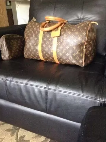 $600 Louis Vuitton Keepall 45
                                                for sale
                                in
                                Woodland Hills,
                                California