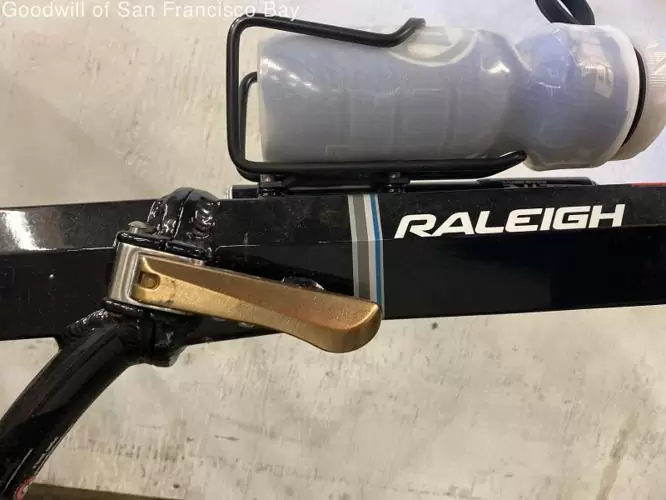 $100 Raleigh Brand Folding i8 Bike Black 8 Speed Folding Pedals Back Rack Accessories
                                                in
                                South San Francisco,
                                California