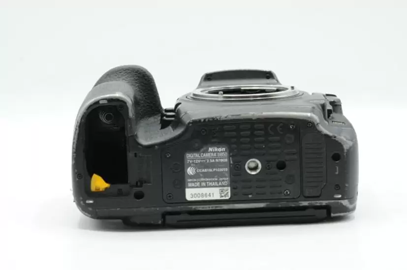 $827 Nikon D850 45.7MP Digital SLR Camera Body [Parts/Repair] #641
                                                in
                                Indianapolis,
                                Indiana