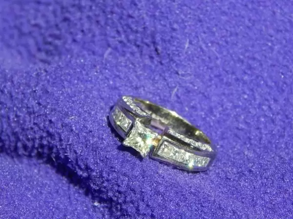 $3,300 Engagement Ring
                                                for sale
                                in
                                Marshfield,
                                Wisconsin