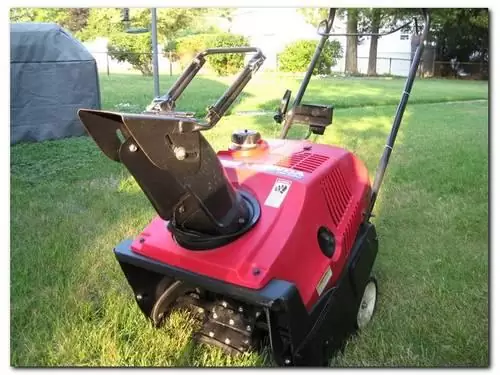 $575 Honda HS520KAS Single-Stage Snow blower
                                                for sale
                                in
                                Trenton,
                                New Jersey